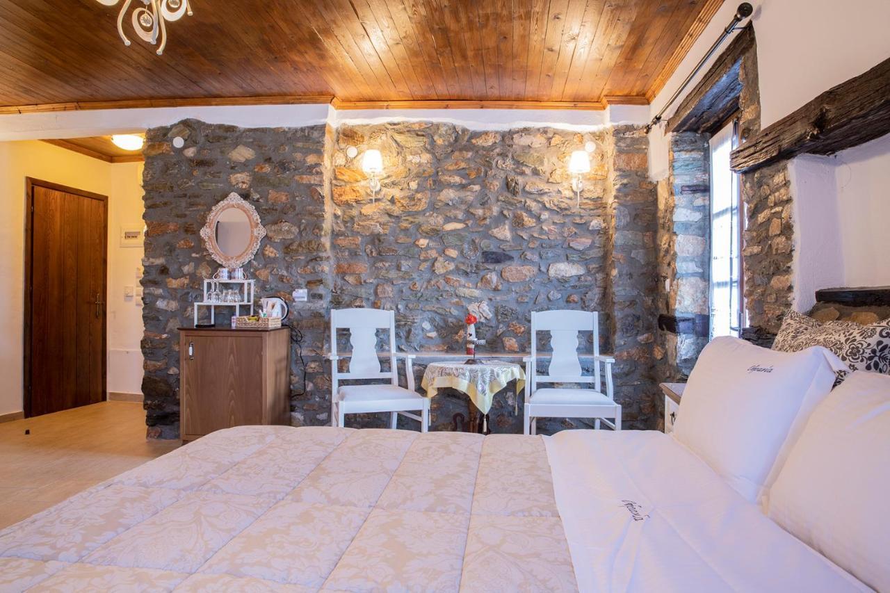Guesthouse Ourania Palaios Panteleimonas Buitenkant foto